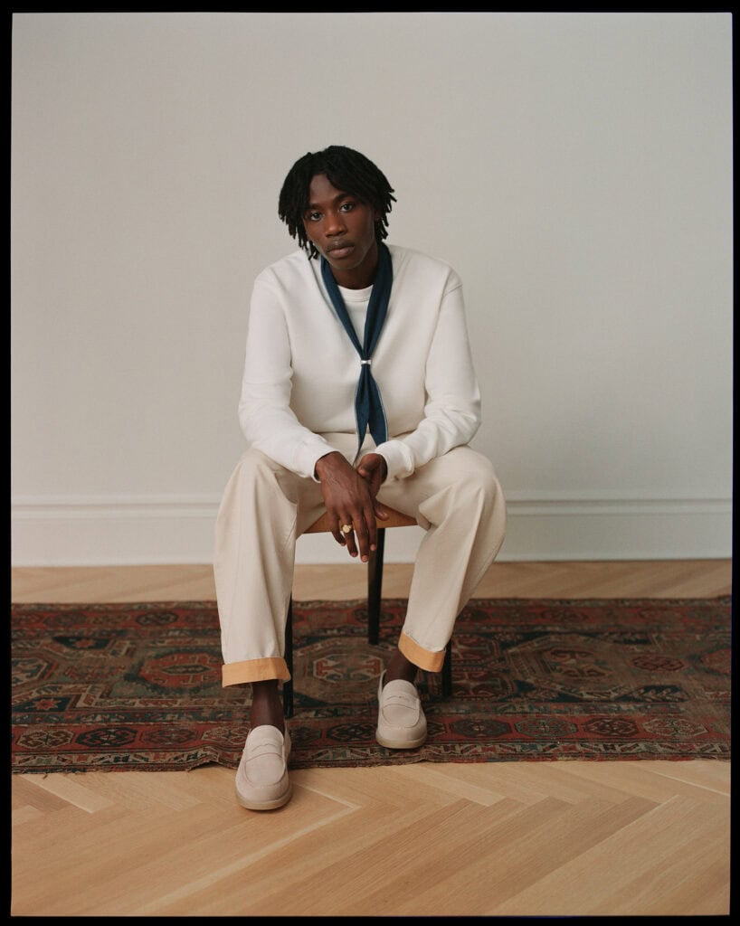 Fashion model wearing ZARA MAN outfit in NYC, 2021.