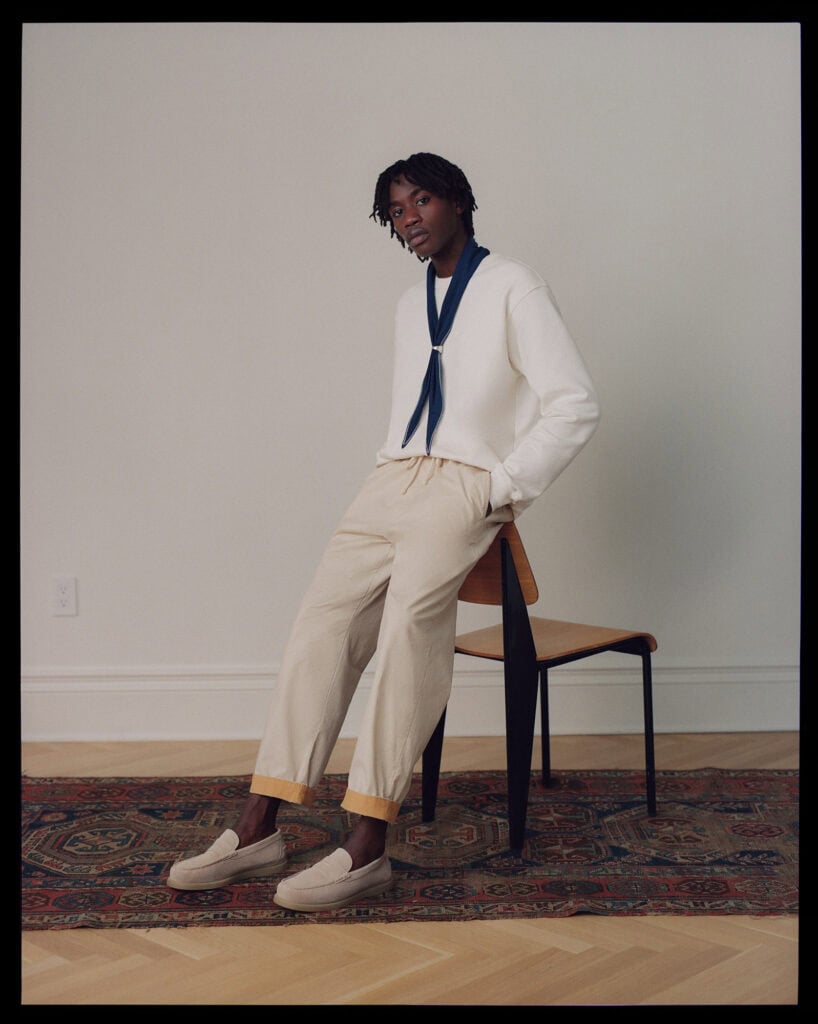 Stylish ZARA Man outfit with relaxed fit and neutral tones.